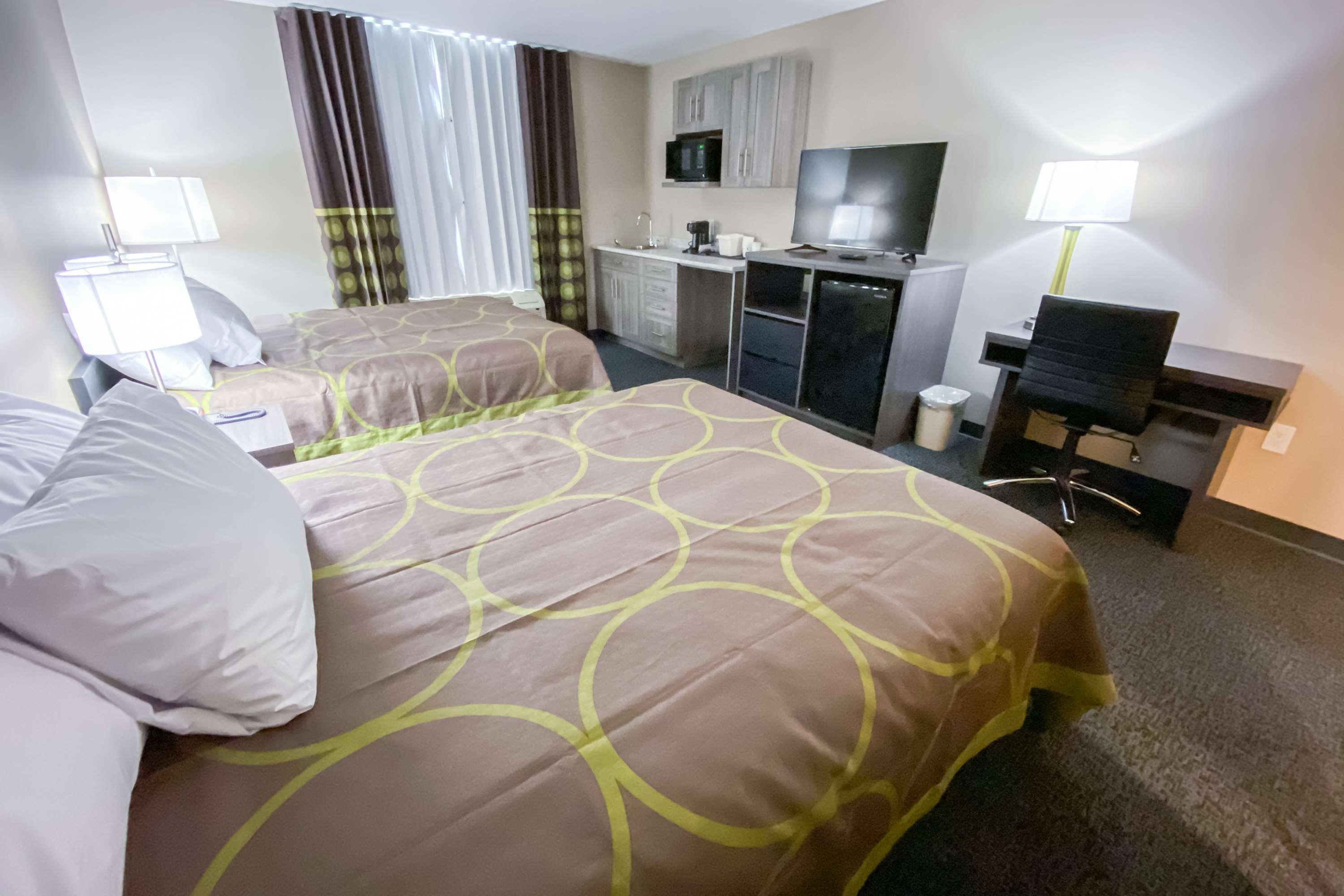 Super 8 By Wyndham Moosonee Hotell Eksteriør bilde