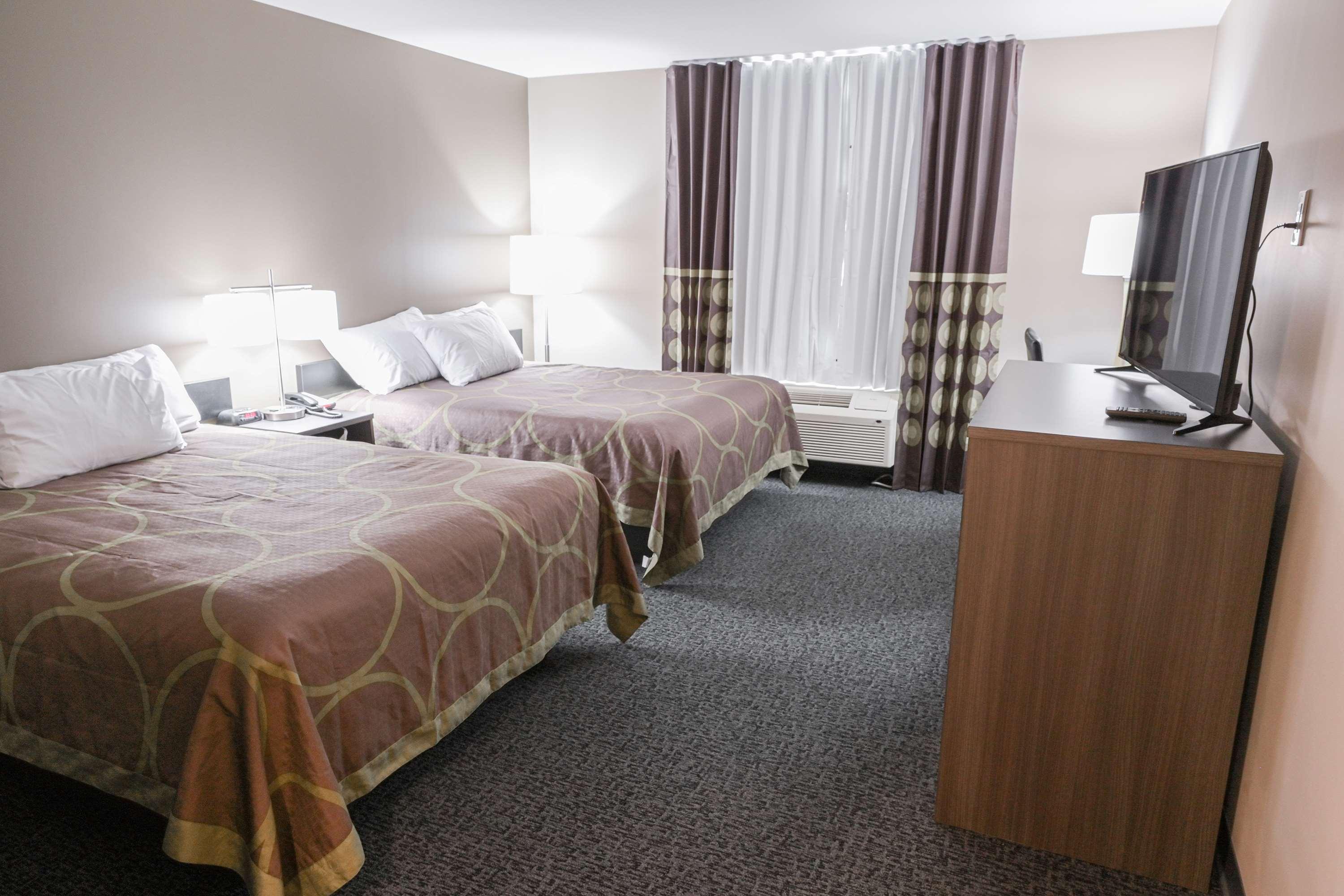Super 8 By Wyndham Moosonee Hotell Eksteriør bilde