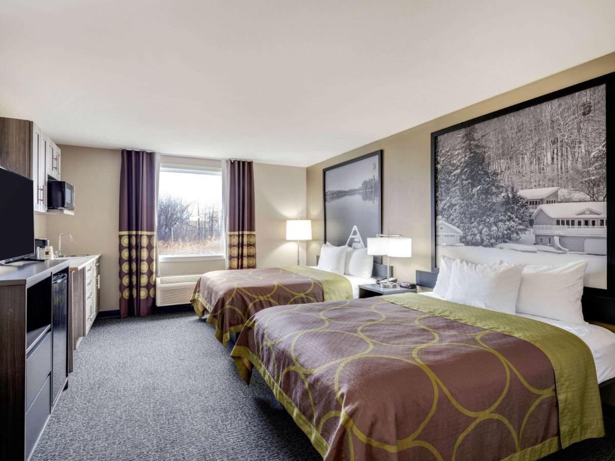 Super 8 By Wyndham Moosonee Hotell Eksteriør bilde